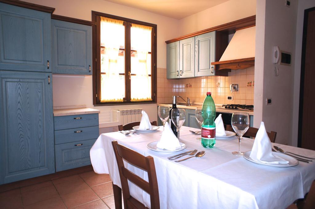 Appartamenti In Residence Villa Santa Maria San Vincenzo Pokoj fotografie
